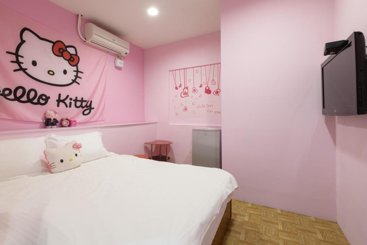 羅東夜市 小宅一生民宿 Night Market Small House Lifetime Hotel Luodong Exterior foto